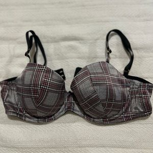 NWT Victoria's Secret Push-up Bra 34C